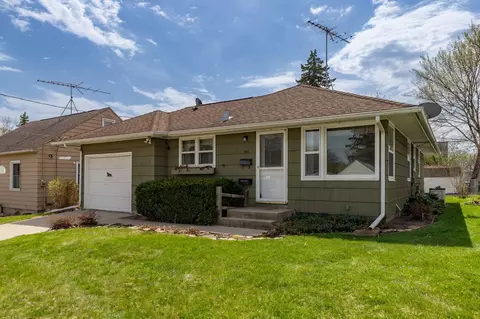 1408 4th St NE, Rochester, MN 55906