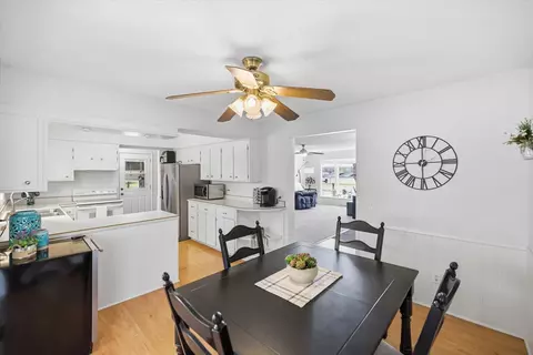 Dining - 1210 3rd Ave NE, Buffalo, MN 55313 photo 1 of 4