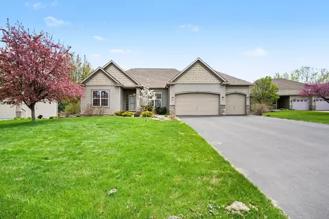 6094 Summit Curv S, Cottage Grove, MN 55016