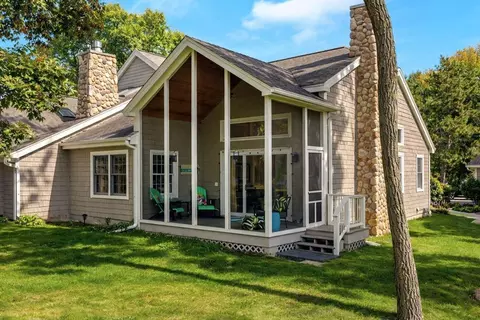Exterior - 1387 E Pointe Dr, East Gull Lake, MN 56401 photo 1 of 12