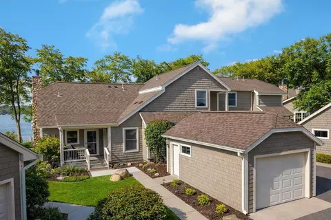 Exterior - 1387 E Pointe Dr, East Gull Lake, MN 56401 photo 5 of 12