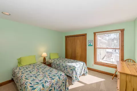 Bedroom - 1387 E Pointe Dr, East Gull Lake, MN 56401 photo 3 of 4