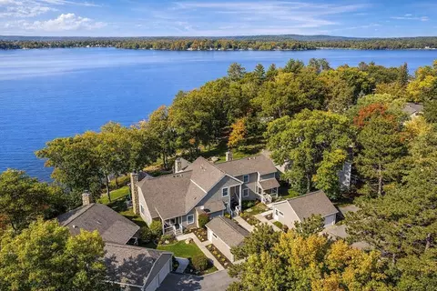 1387 E Pointe Dr, East Gull Lake, MN 56401