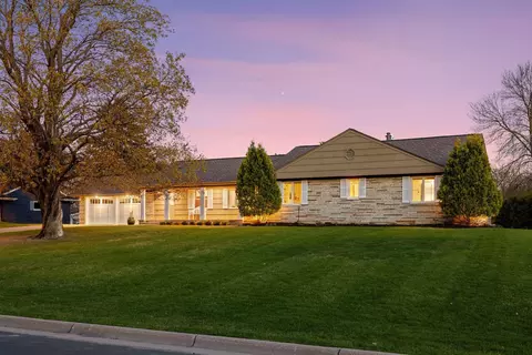 6233 Knoll Dr, Edina, MN 55436