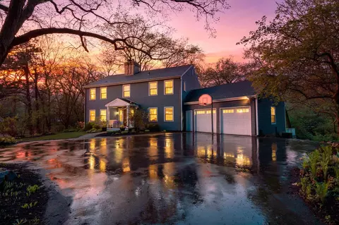 3942 Willmatt Hl, Minnetonka, MN 55305