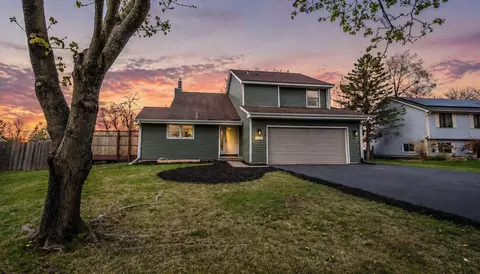 15020 Rushmore Cres, Burnsville, MN 55306