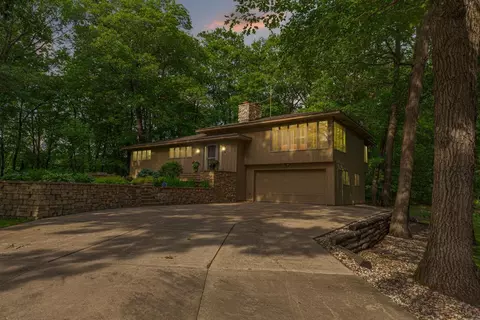 16975 Douglas Ave, Faribault, MN 55021