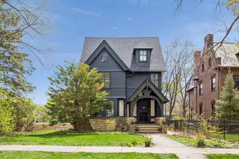 502 Grand Hl, Saint Paul, MN 55102