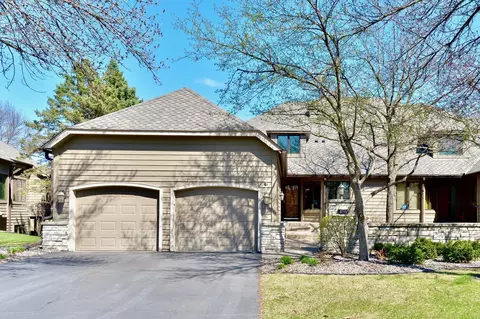 3711 Village Ct, Woodbury, MN 55125