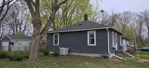 Exterior - 620 Saint Thomas Ave, Albert Lea, MN 56007 photo 3 of 5