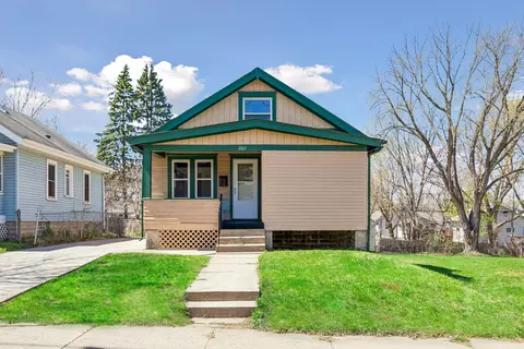 1087 Western Ave N, Saint Paul, MN 55117