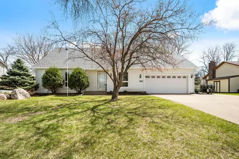 10644 Wellington Ln N, Maple Grove, MN 55369