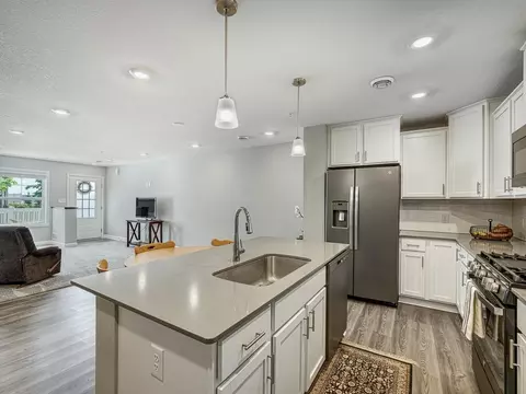 Kitchen - 1211 Lower 143rd St E, Rosemount, MN 55068 photo 2 of 5