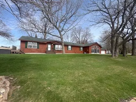 67614 224th St, Darwin, MN 55324