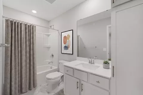 Bath - 1212 Lower 143rd St E, Rosemount, MN 55068 photo 2 of 2