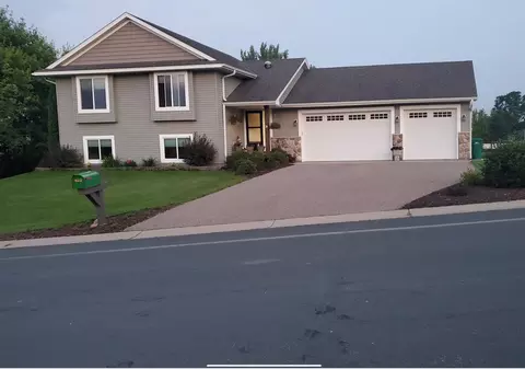 822 Deer Path, Montgomery, MN 56069