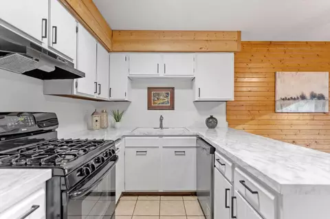 13573 Everton Ave, Apple Valley, MN 55124