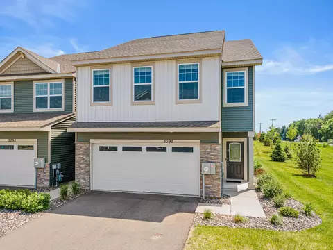 5092 Stable View Dr, Woodbury, MN 55129