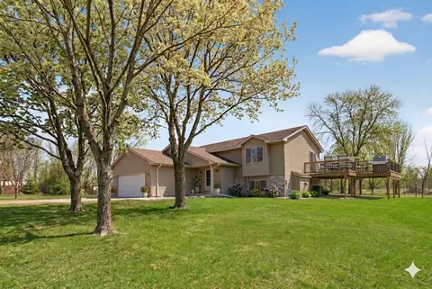 18344 N Lake Ln, Pine City, MN 55063