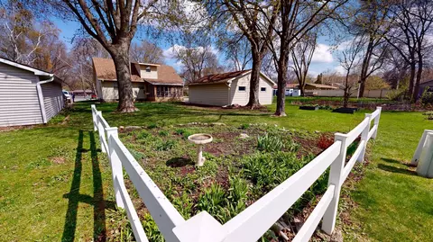Exterior - 1112 15th St SW, Willmar, MN 56201 photo 3 of 18