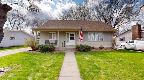 Exterior - 1112 15th St SW, Willmar, MN 56201 photo 14 of 18