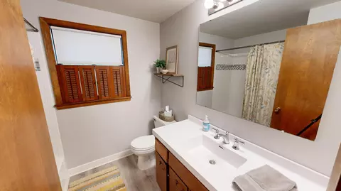 Bath - 1112 15th St SW, Willmar, MN 56201 photo 3 of 5