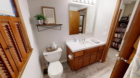 Bath - 1112 15th St SW, Willmar, MN 56201 photo 4 of 5