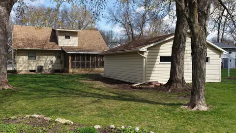 Exterior - 1112 15th St SW, Willmar, MN 56201 photo 8 of 18