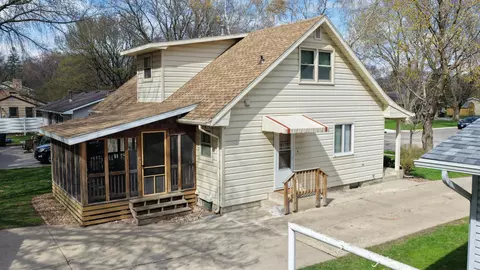 Exterior - 1112 15th St SW, Willmar, MN 56201 photo 2 of 18