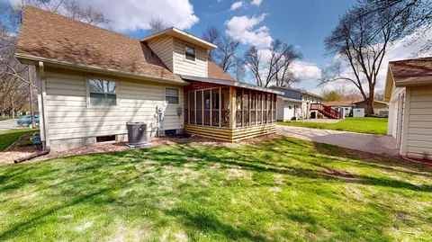 Exterior - 1112 15th St SW, Willmar, MN 56201 photo 18 of 18