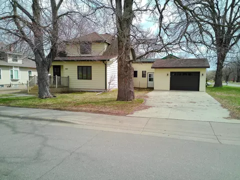 760 S Bremer Ave, Rush City, MN 55069
