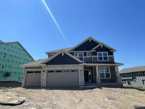2450 Rock Elm Rd, Shakopee, MN 55379