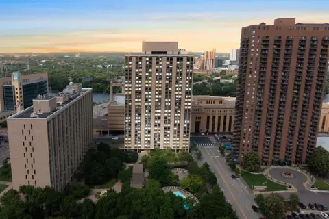 15 S 1st St #A1613, Minneapolis, MN 55401