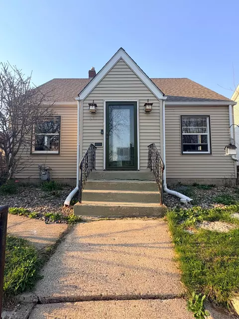 691 Orange Ave E, Saint Paul, MN 55106