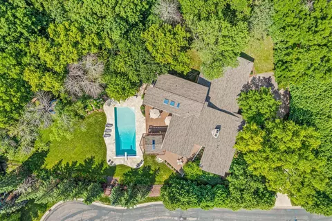 View/Area - 2150 Crestview Dr, Excelsior, MN 55331 photo 2 of 3