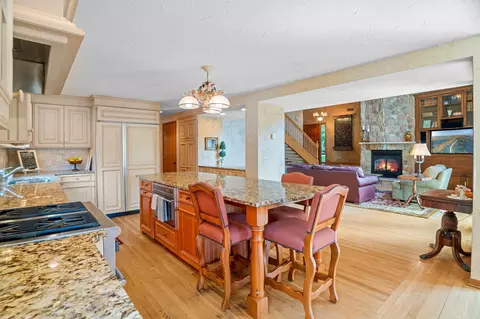 Kitchen - 2150 Crestview Dr, Excelsior, MN 55331 photo 2 of 6
