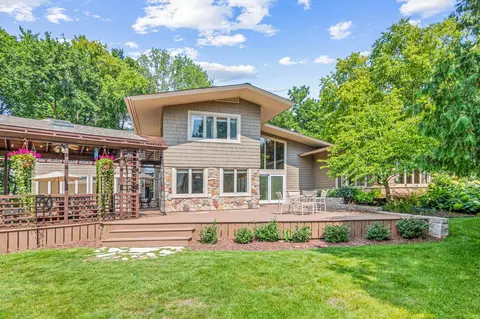 Exterior - 2150 Crestview Dr, Excelsior, MN 55331 photo 9 of 12