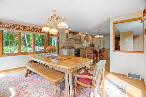 Dining - 2150 Crestview Dr, Excelsior, MN 55331 photo 2 of 4