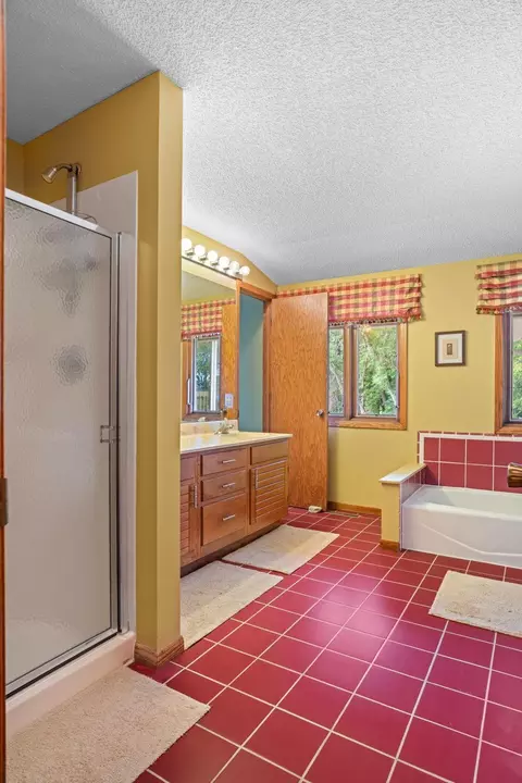 Bath - 2150 Crestview Dr, Excelsior, MN 55331 photo 8 of 10