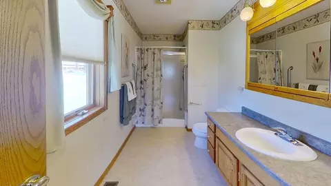 Bath - 116 S 5th St, Marshall, MN 56258 photo 1 of 3