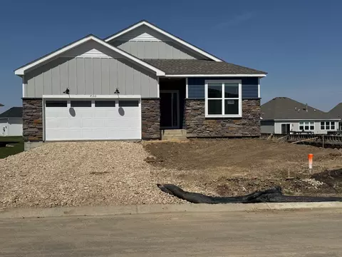 7153 201st St W, Lakeville, MN 55044