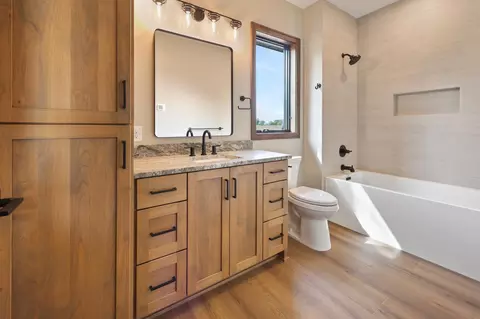Bath - 3480 Granite Way S, Saint Cloud, MN 56301 photo 3 of 6