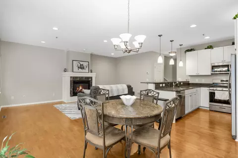 17710 Valley Cove Ct, Wayzata, MN 55391