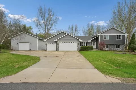 9145 13th St NE, Saint Michael, MN 55376