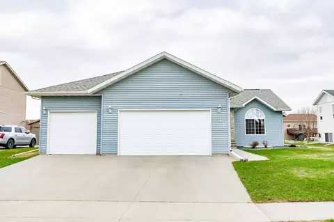 1243 5th St NW, West Fargo, ND 58078