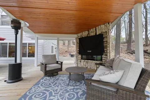 Exterior - 20680 Garden Rd, Excelsior, MN 55331 photo 4 of 5