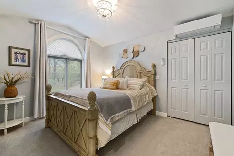 Bedroom - 20680 Garden Rd, Excelsior, MN 55331 photo 3 of 4