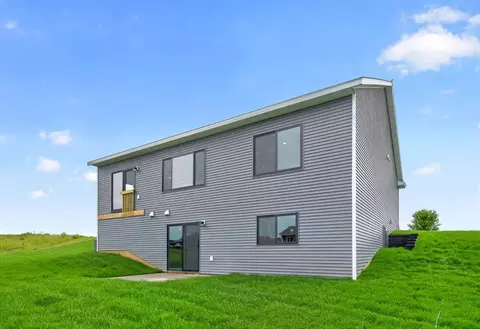 Exterior - 1693 Cherry St E, Mazeppa, MN 55956 photo 3 of 9