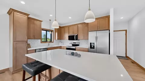 Kitchen - 1693 Cherry St E, Mazeppa, MN 55956 photo 3 of 4