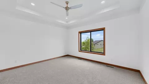 Bedroom - 1693 Cherry St E, Mazeppa, MN 55956 photo 3 of 4